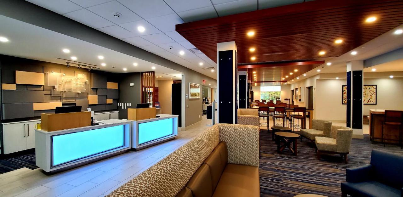 Express - Wells-ogunquit-kennebunk, An Ihg 3* Wells